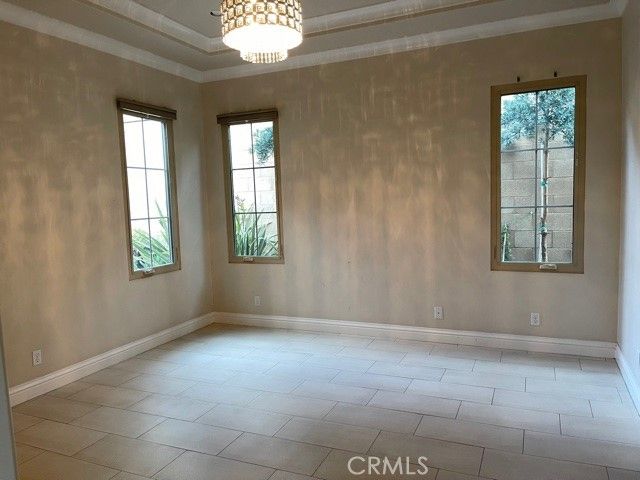 61 Bloomington, Irvine, CA 92620