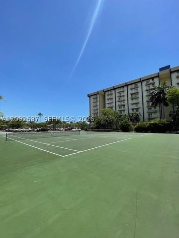 801 NW 47th Ave 718W, Miami, FL 33126