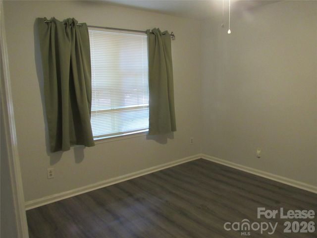 9024 Gamesford Drive, Charlotte, NC 28277