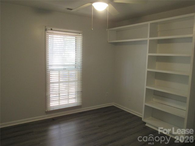 9024 Gamesford Drive, Charlotte, NC 28277