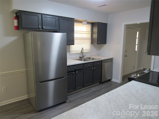 9024 Gamesford Drive, Charlotte, NC 28277