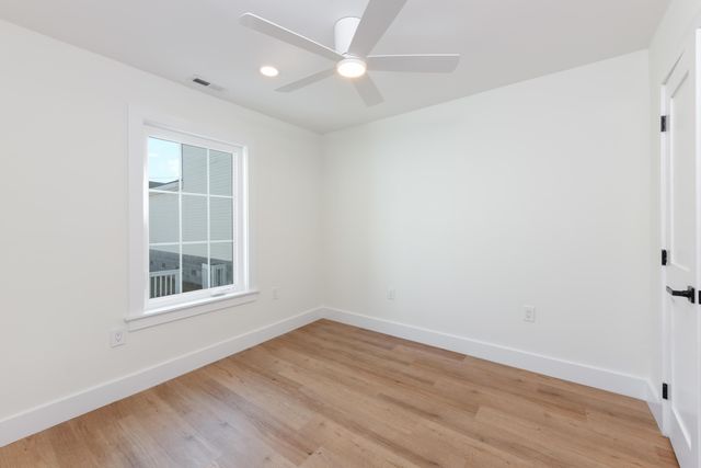 30 H Street, Charleston, SC 29403