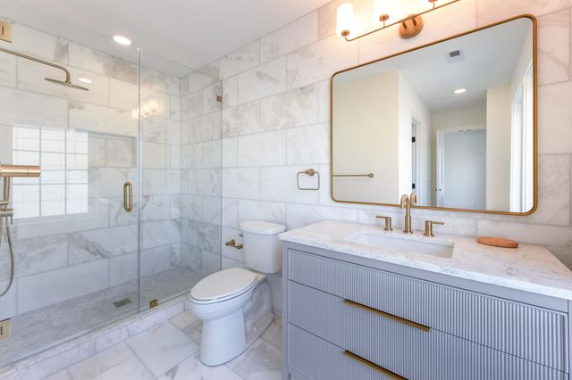 30 H Street, Charleston, SC 29403