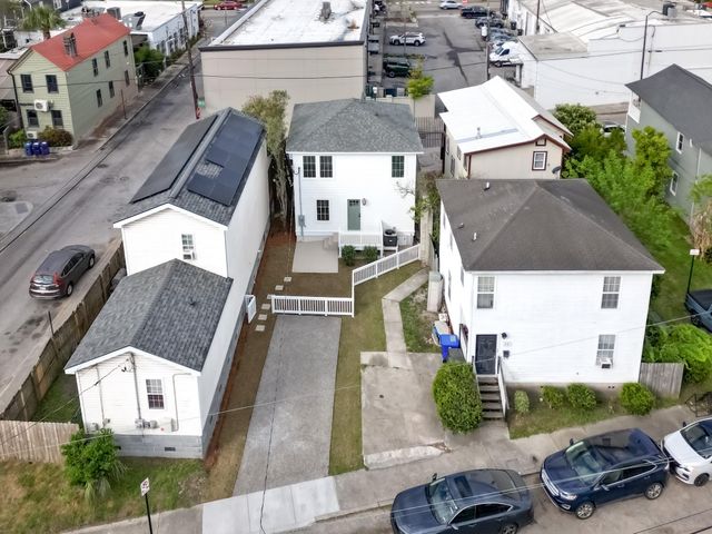 30 H Street, Charleston, SC 29403
