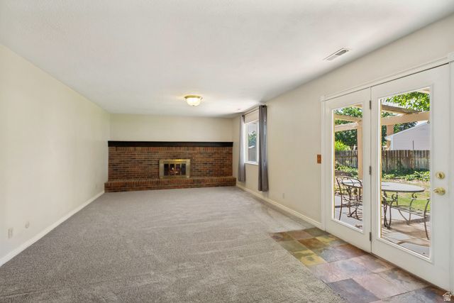 11878 S HIDDEN VALLEY DR, Sandy, UT 84094