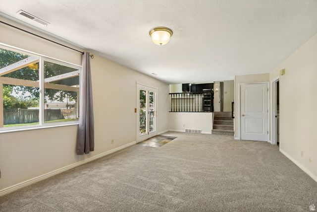 11878 S HIDDEN VALLEY DR, Sandy, UT 84094