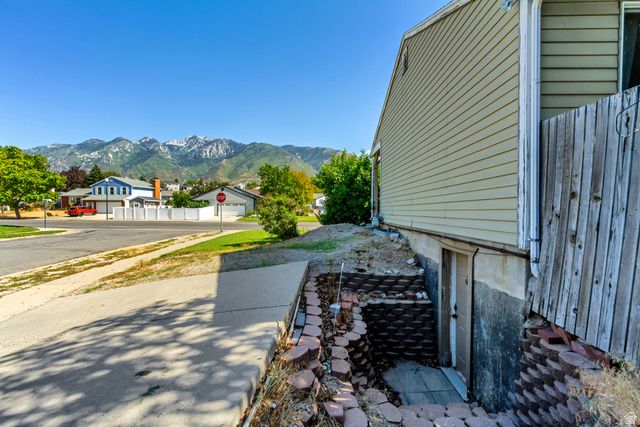 11878 S HIDDEN VALLEY DR, Sandy, UT 84094