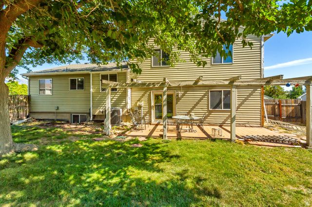 11878 S HIDDEN VALLEY DR, Sandy, UT 84094