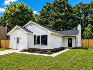 1124 Hoke Loop Road, Fayetteville, NC 28314