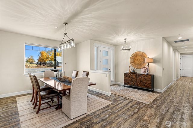 5060 Basin View Drive, Rock Island, WA 98850