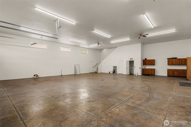 5060 Basin View Drive, Rock Island, WA 98850