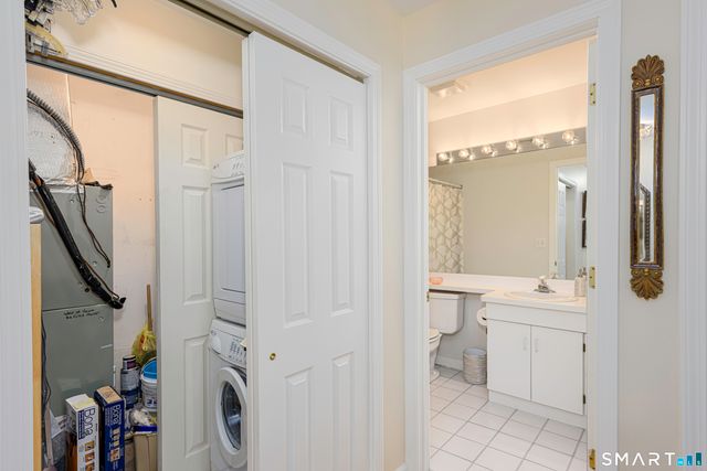 49 Rose Street 208, Branford, CT 06405