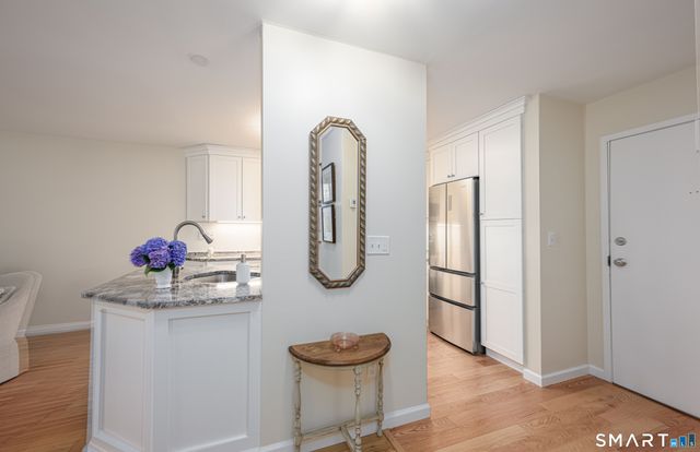 49 Rose Street 208, Branford, CT 06405