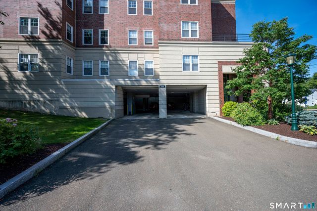 49 Rose Street 208, Branford, CT 06405