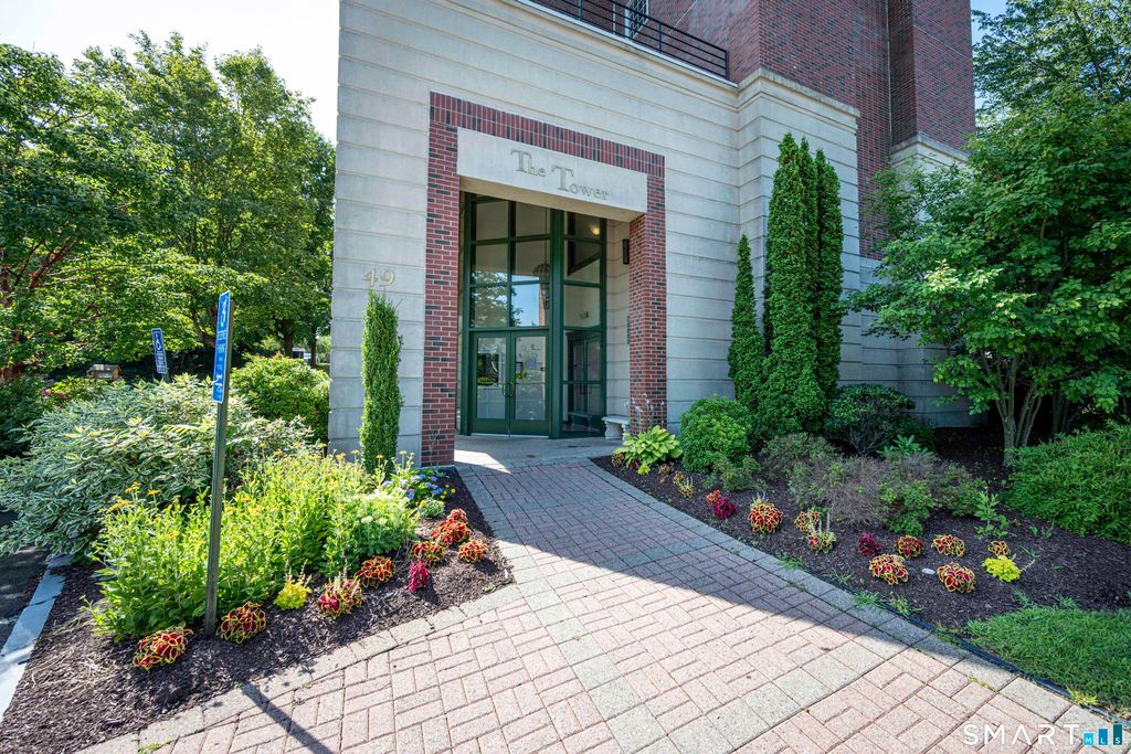 49 Rose Street 208, Branford, CT 06405