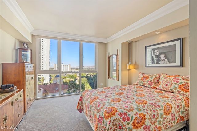 2877 Paradise Road 901, Las Vegas, NV 89109