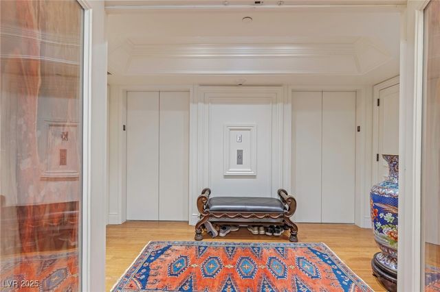 2877 Paradise Road 901, Las Vegas, NV 89109