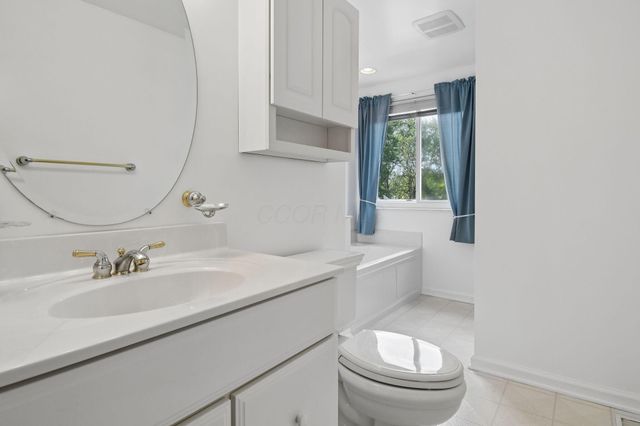2570 Niantic Drive, Columbus, OH 43224