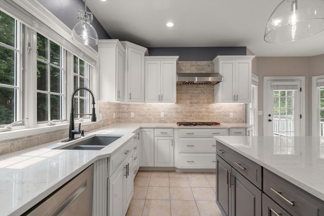 220 Newtown Road, Acton, MA 01720