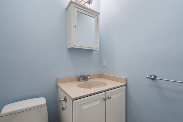 220 Newtown Road, Acton, MA 01720