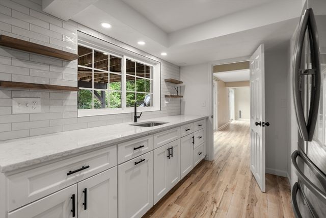 220 Newtown Road, Acton, MA 01720