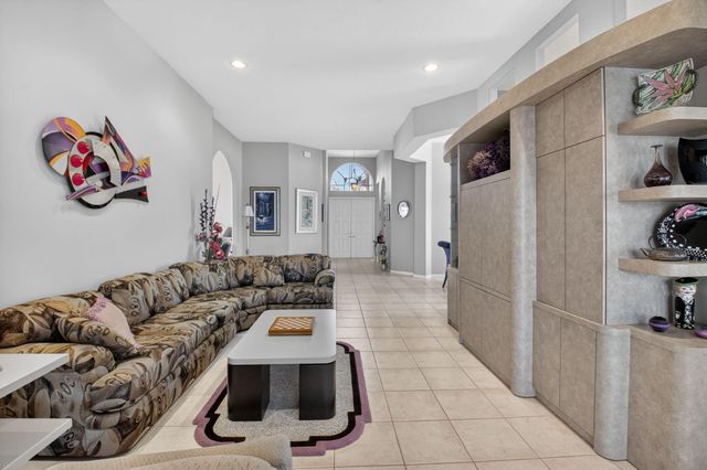 7152 Demedici Circle, Delray Beach, FL 33446