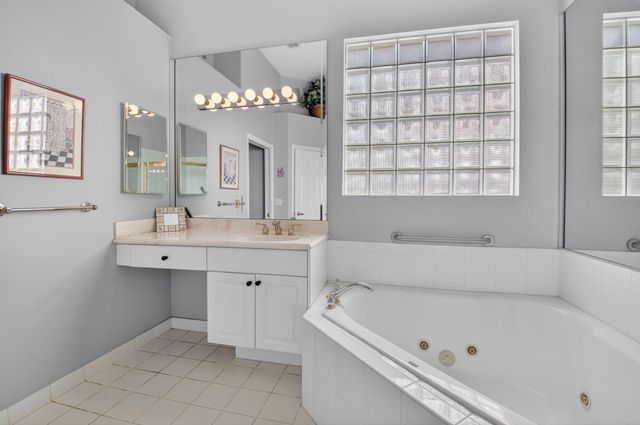 7152 Demedici Circle, Delray Beach, FL 33446