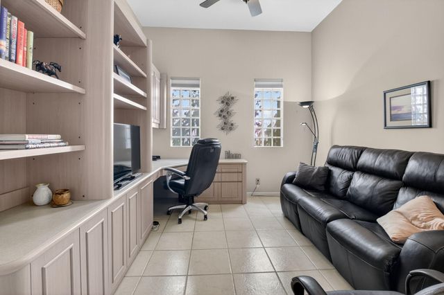 7152 Demedici Circle, Delray Beach, FL 33446