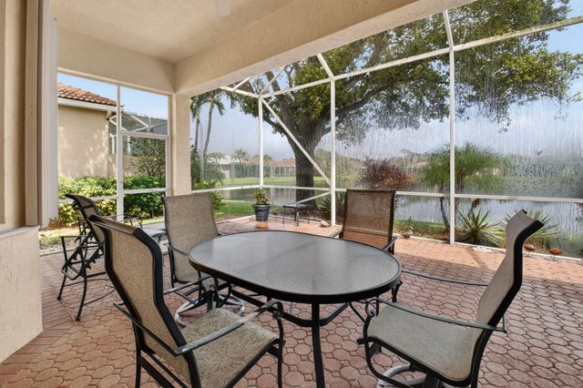 7152 Demedici Circle, Delray Beach, FL 33446