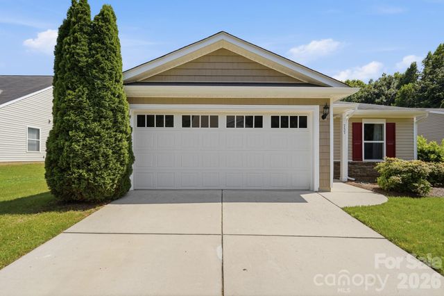 757 Willow Creek Drive, Gastonia, NC 28054