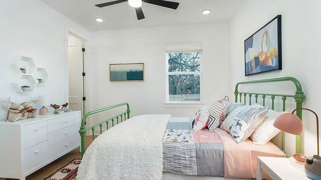 213 Amber Oak LN, Georgetown, TX 78628