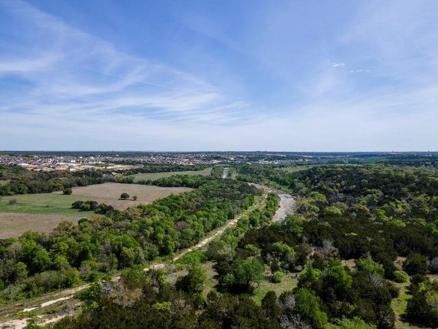 213 Amber Oak LN, Georgetown, TX 78628