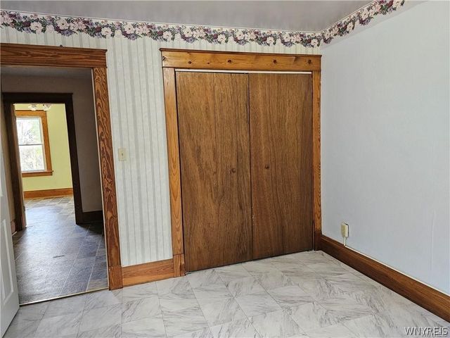 1870 South Avenue, Niagara Falls, NY 14305