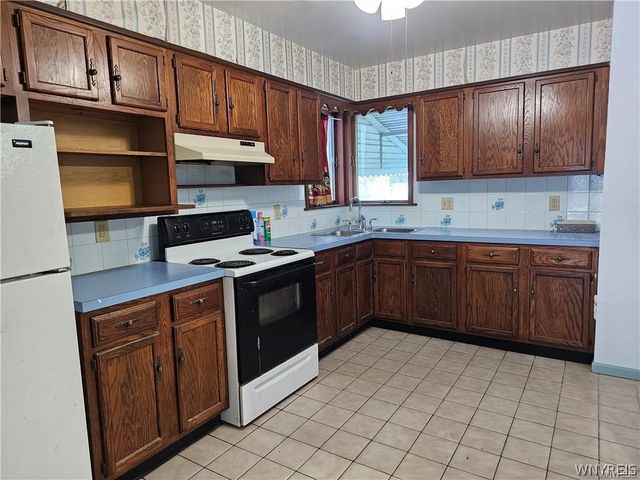 1870 South Avenue, Niagara Falls, NY 14305