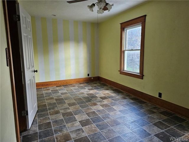 1870 South Avenue, Niagara Falls, NY 14305