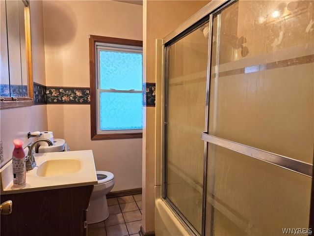 1870 South Avenue, Niagara Falls, NY 14305