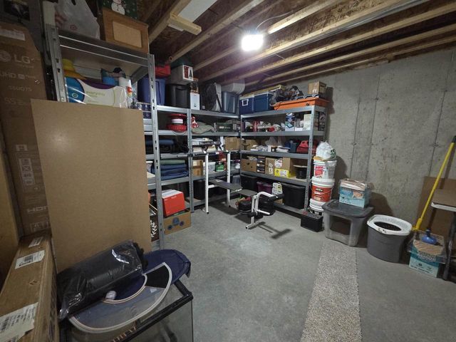 678 Westfield Avenue, Evansville, WI 53536