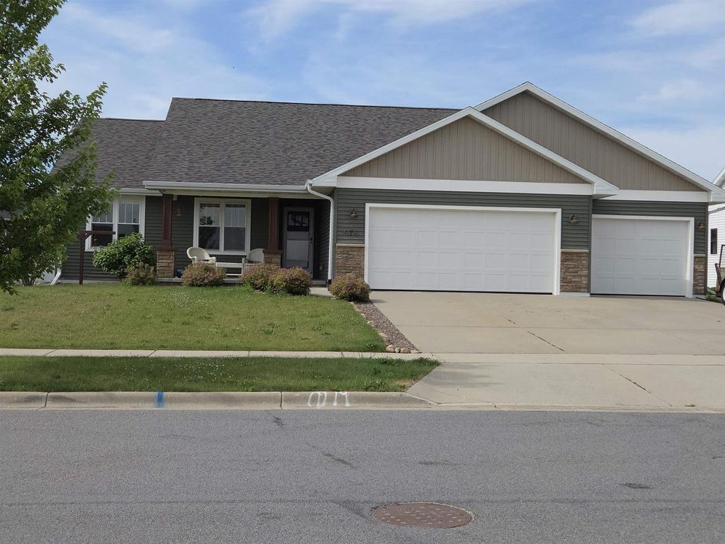 678 Westfield Avenue, Evansville, WI 53536