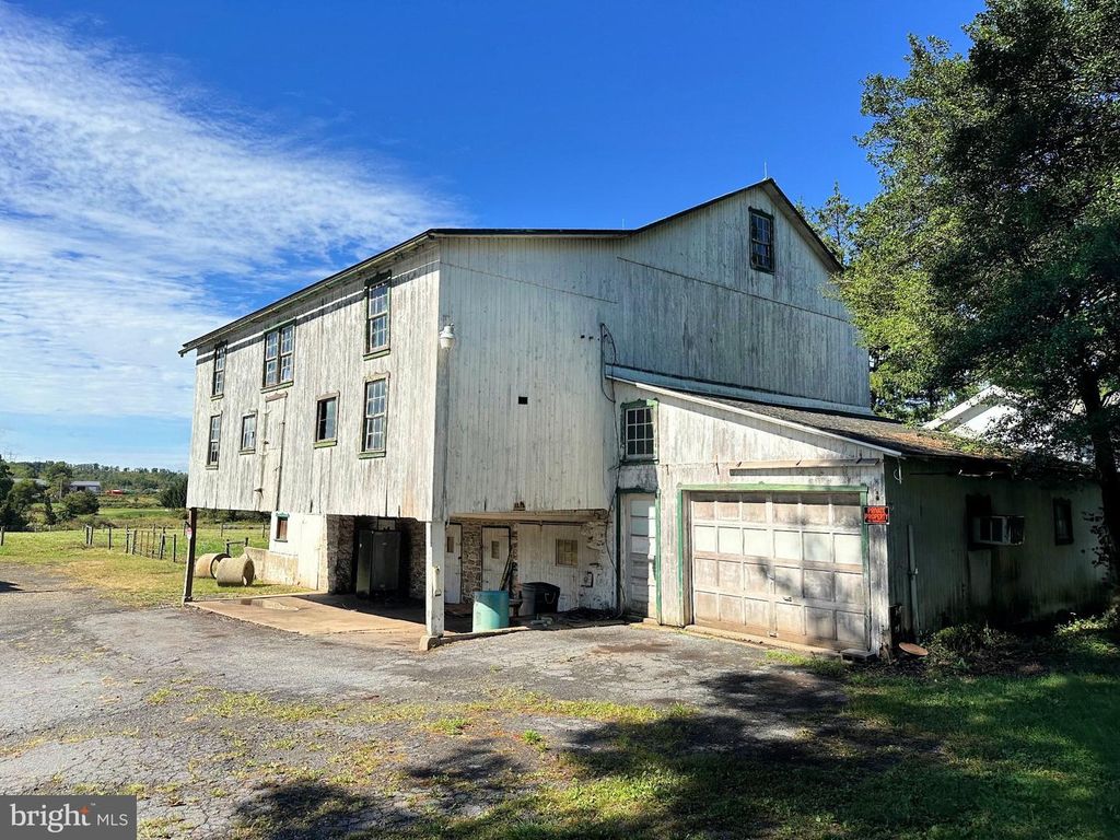 1805 TOLLGATE, PALM, PA 18070 — photo 4