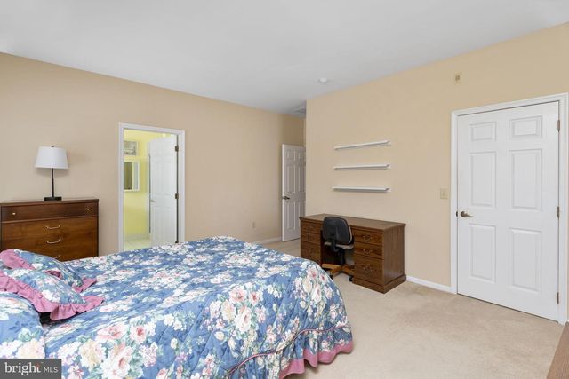 3 COVERED BRIDGE LN, Columbus, NJ 08022