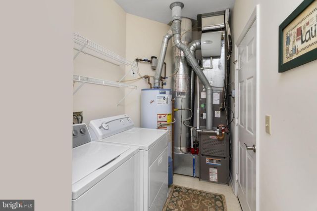 3 COVERED BRIDGE LN, Columbus, NJ 08022