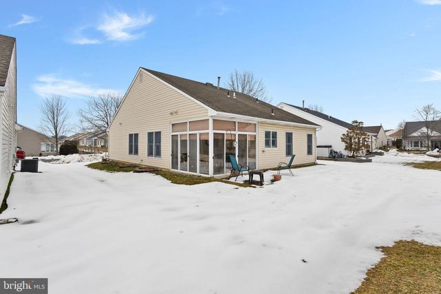 3 COVERED BRIDGE LN, Columbus, NJ 08022