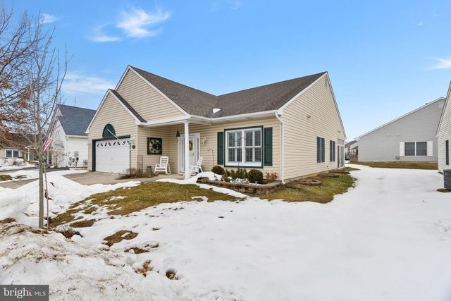 3 COVERED BRIDGE LN, Columbus, NJ 08022