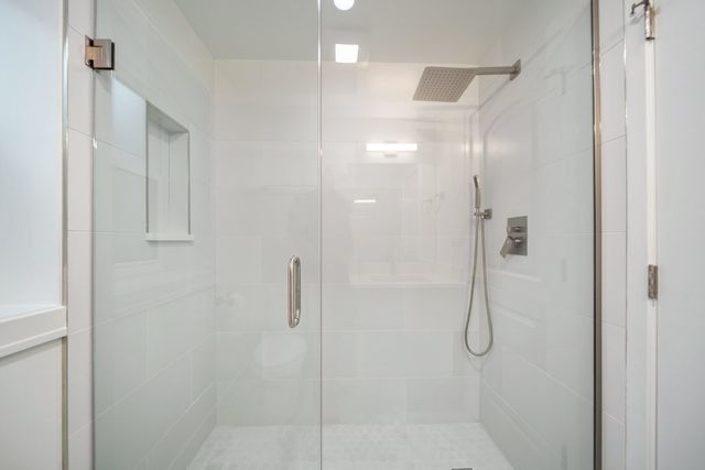 3014 N California Avenue 1FE, Chicago, IL 60618