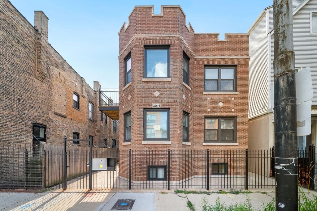 3014 N California Avenue 1FE, Chicago, IL 60618