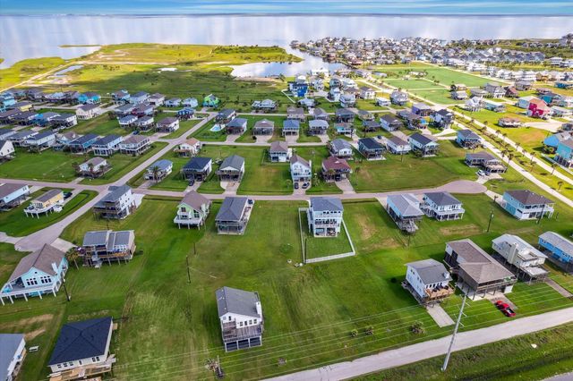 23122 Verano, Galveston, TX 77554