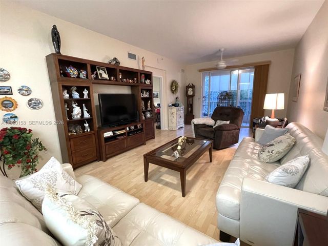 7775 Yardley Dr 409, Tamarac, FL 33321