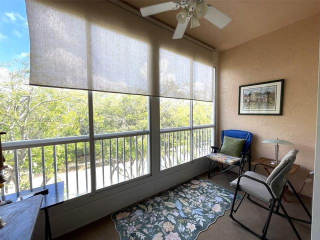 7775 Yardley Dr 409, Tamarac, FL 33321