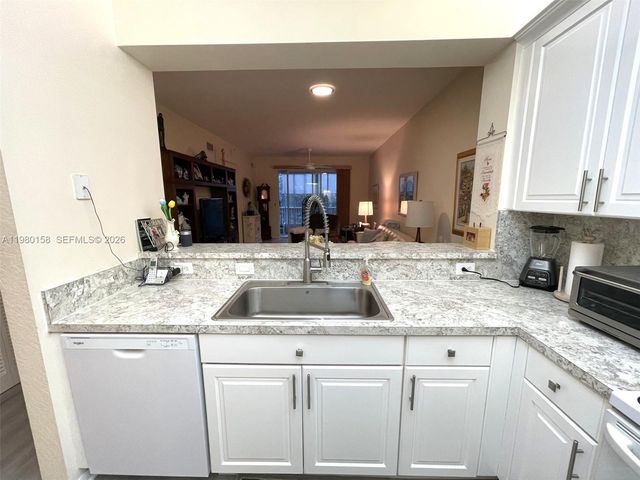 7775 Yardley Dr 409, Tamarac, FL 33321