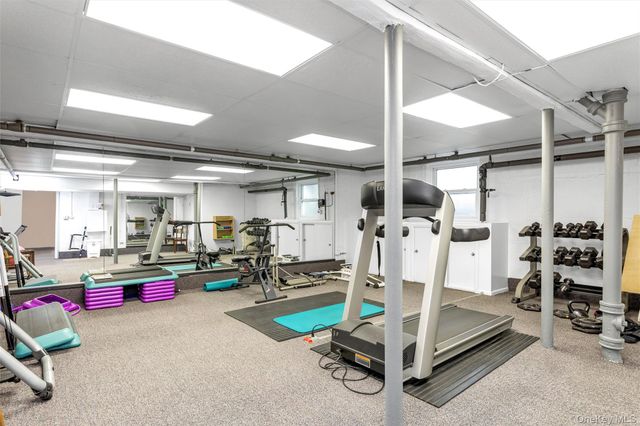 43 N Forest Avenue C-23, Rockville Centre, NY 11570